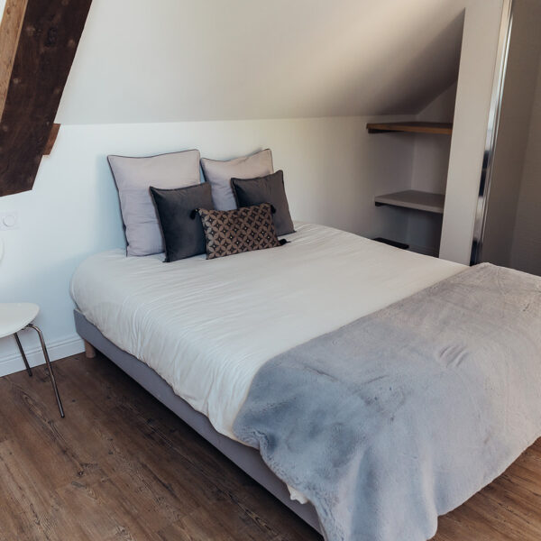 Chambre du Domaine le Bas Chitray à Ménil en Mayenne