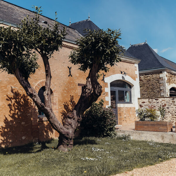 Extérieur du Domaine le Bas Chitray à Ménil en Mayenne