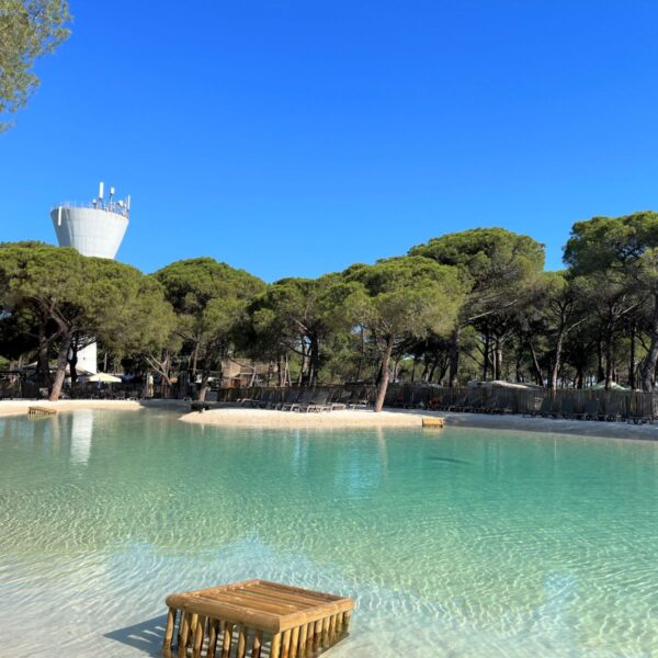 Lagon du Camping La Tamarissière Village à Agde dans l' Hérault