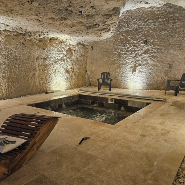 Jacuzzi du du Gîte Le Petit Versailles à Tours en Indre-et-Loire