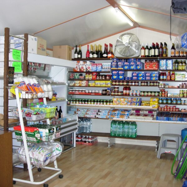 Mini supérette du Camping d'Olzo à Saint-Florent en Haute-Corse