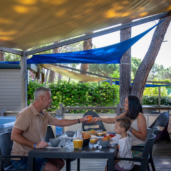 Apéritifs du Camping La Bastiane à Puget-Sur-Argens dans le Var